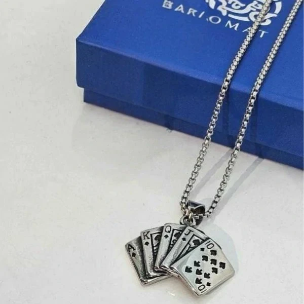 A Trendy Men Necklace with an Innovative Design in the Shape of Cards